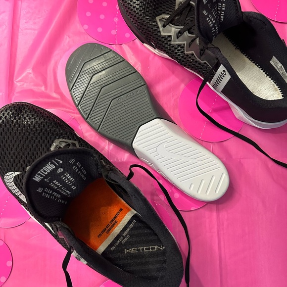 Gently Used Nike Metcon CK-9388-010 Men Sz. 12.5 Black,Grey, weight training - Picture 2 of 6